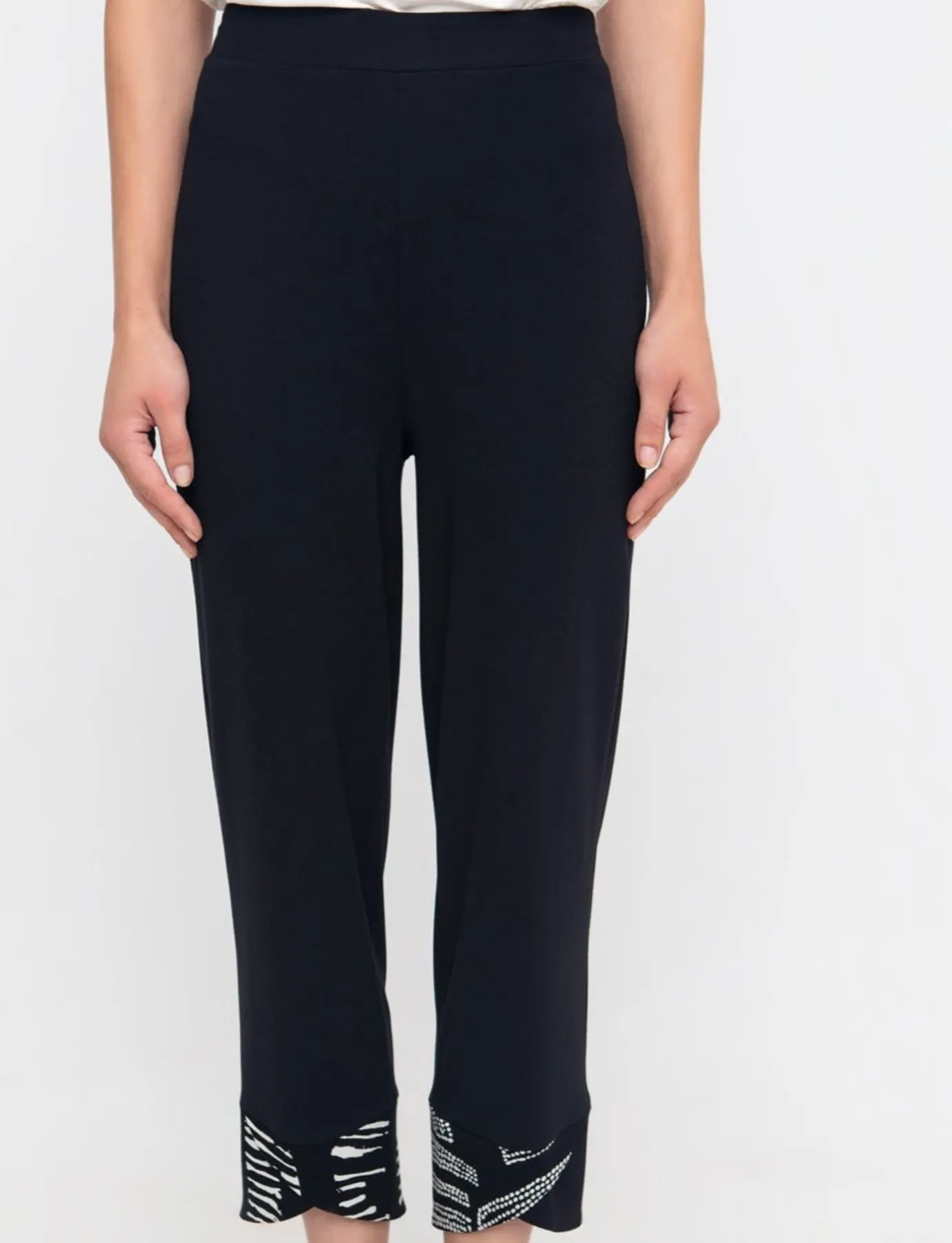 Women Alembika Pants & Skirts<Ozai N Ku Bliss Slim Pants, Black
