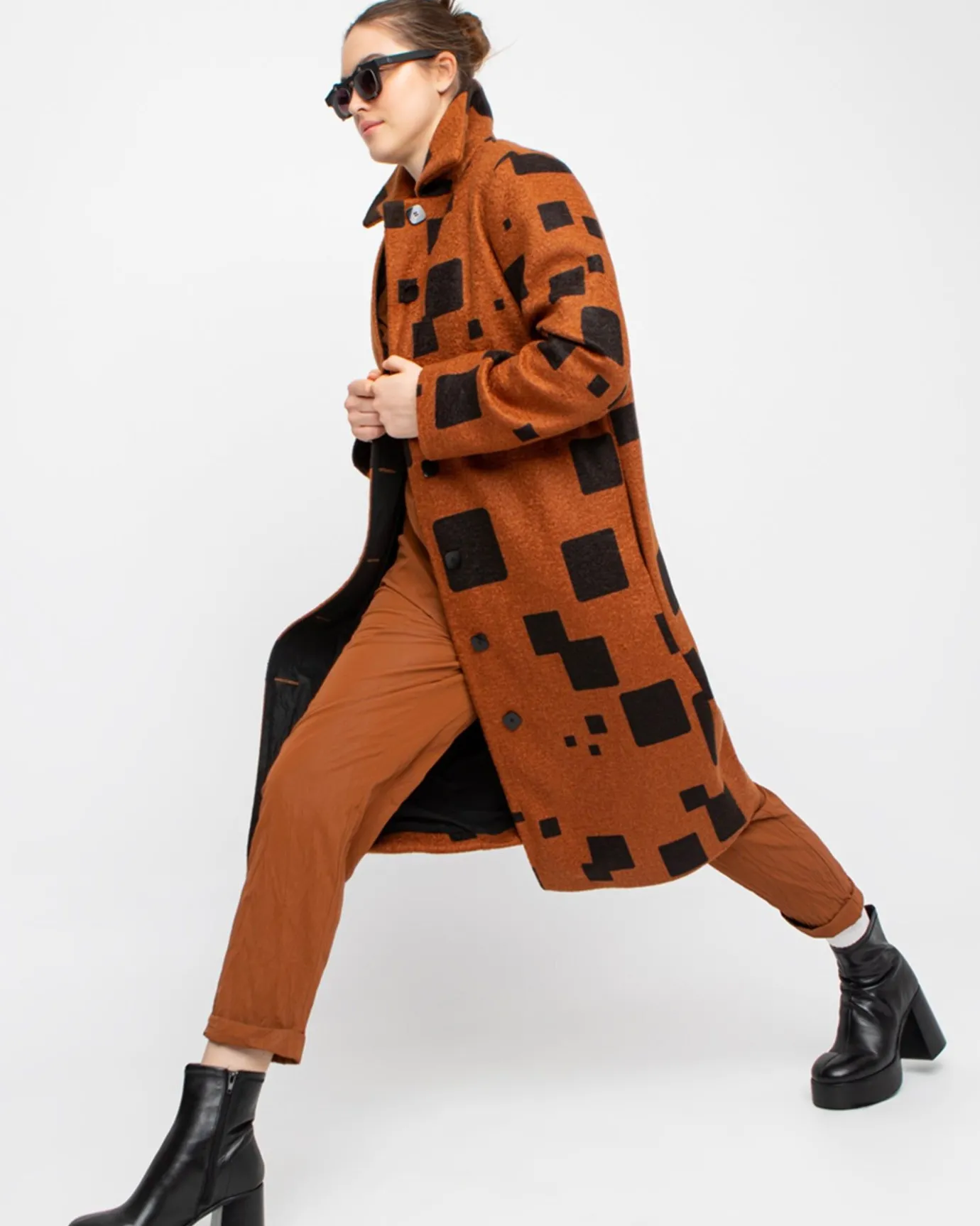 Women Alembika Jackets<Ozai N Ku Fanzine Jacket, Tobacco