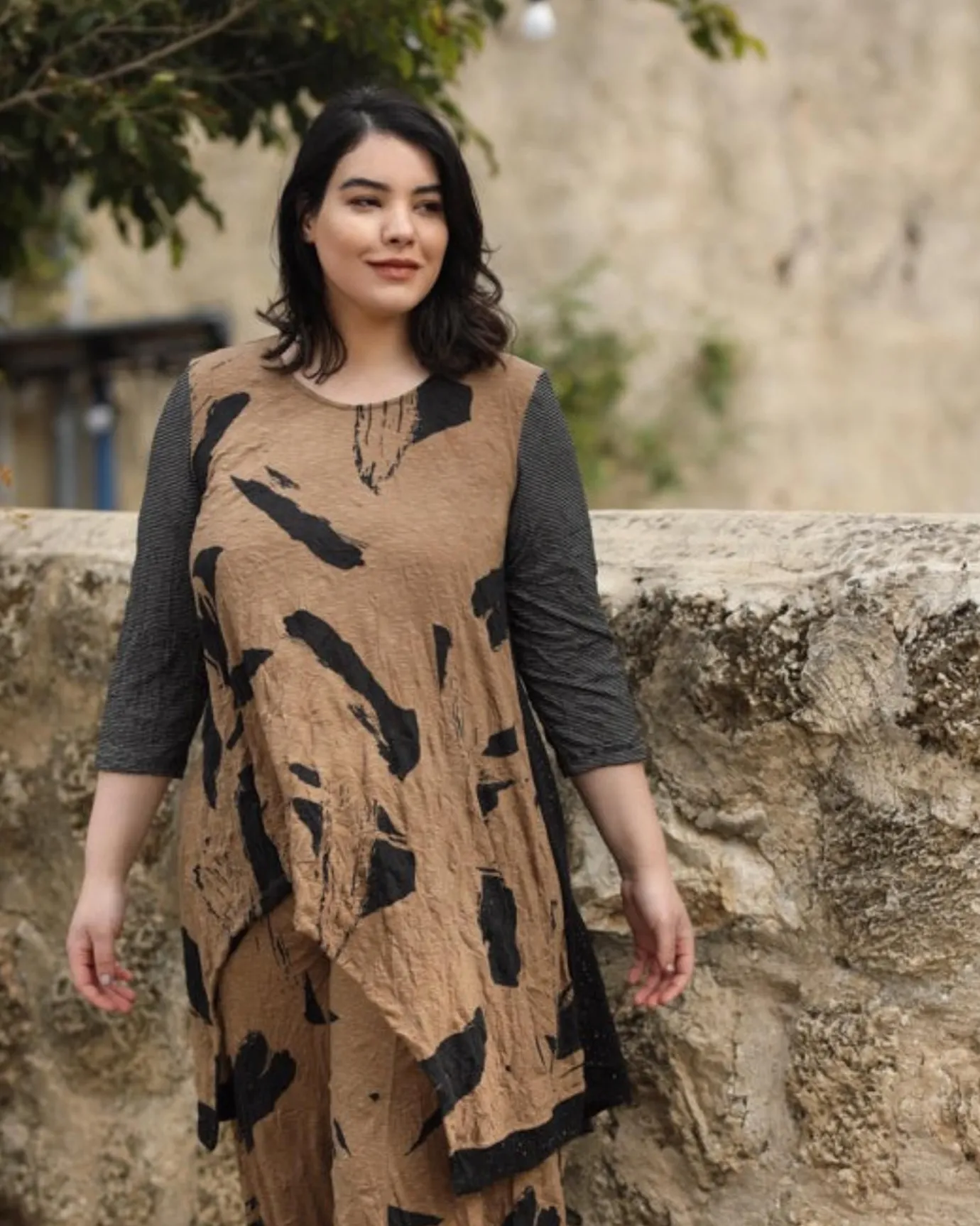 Women Alembika Tops & Tunics<Ru Hi-Lo Crinkle Tunic Top, Sepia