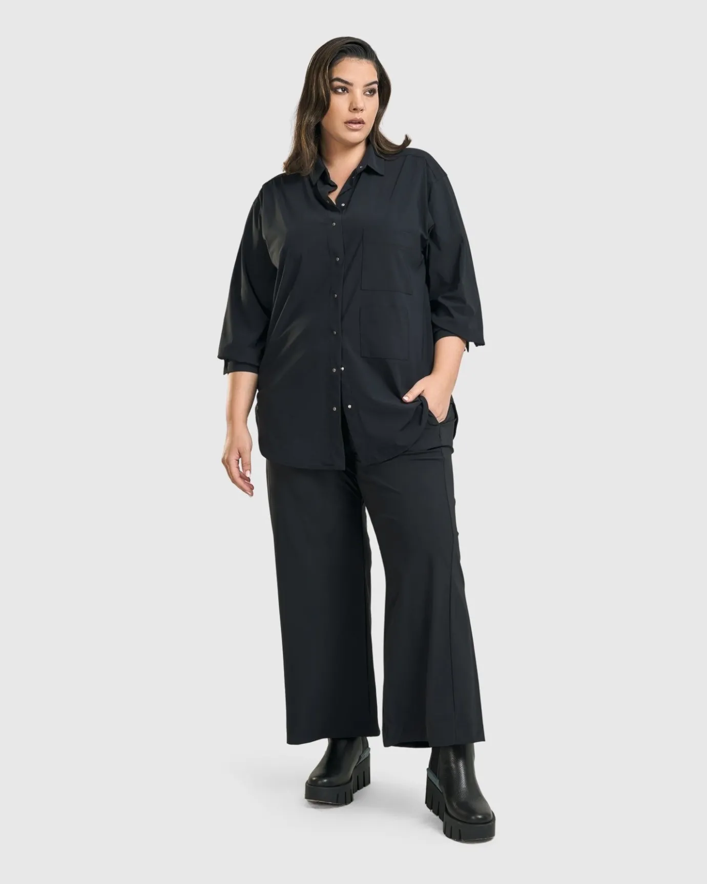Women Alembika Plus<Trinity Button Down Shirt, Black