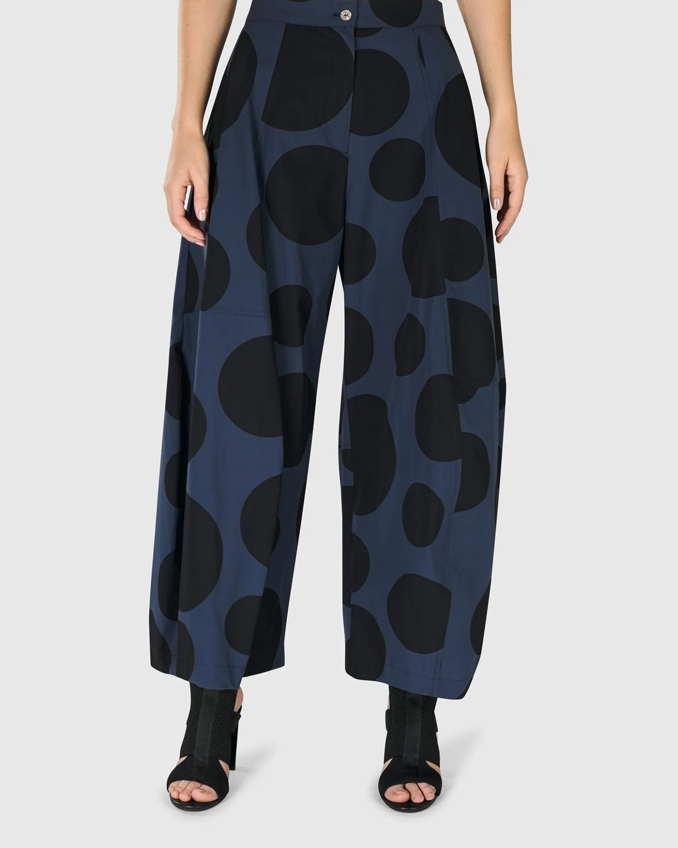 Women Alembika Pants & Skirts<Urban Carnavale Balloon Pants, Navy
