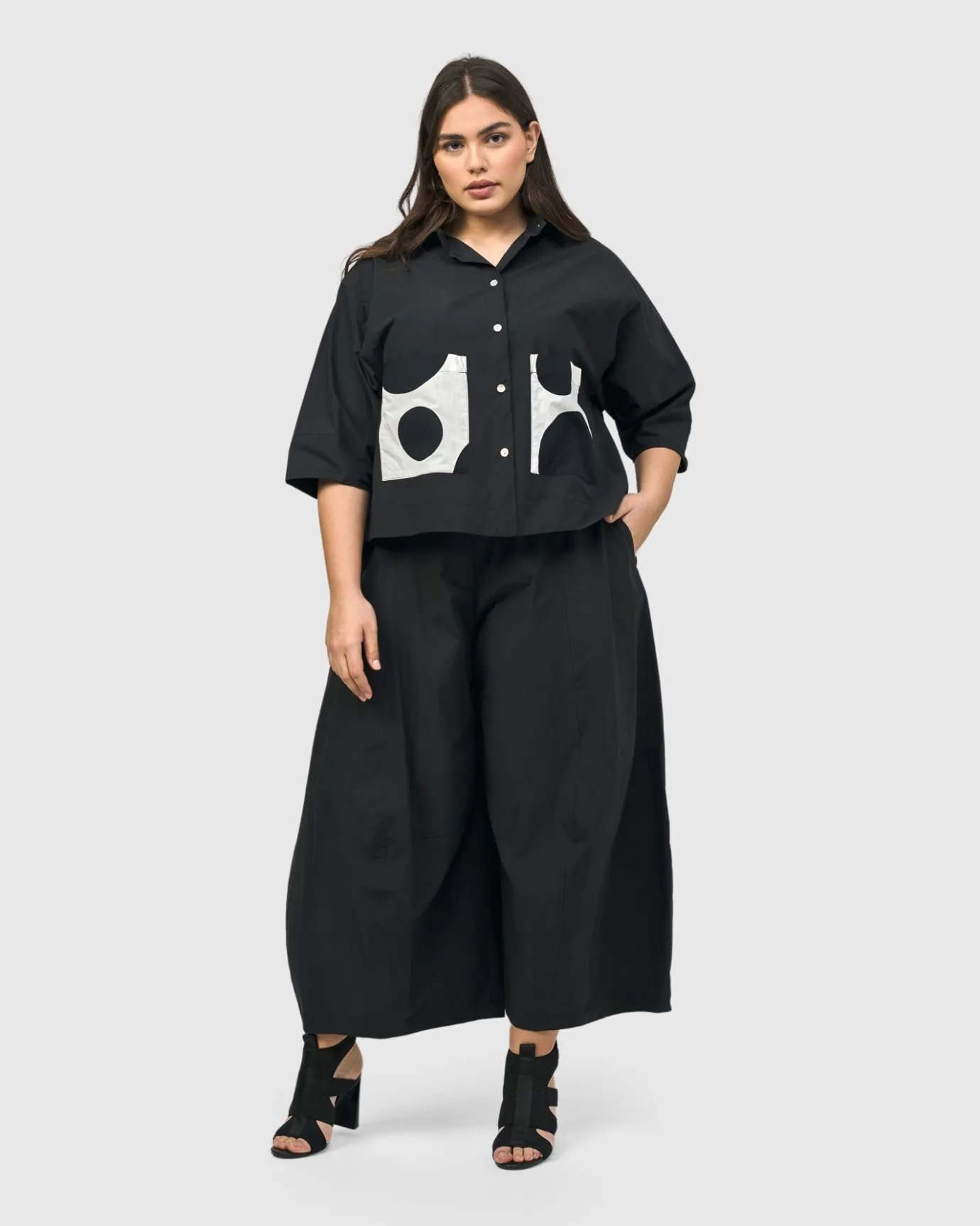 Women Alembika Plus<Urban Carnegie Cropped Shirt, Mono