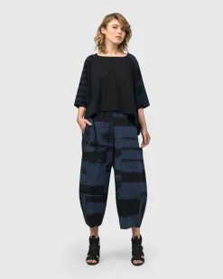 Women Alembika Tops & Tunics<Urban Centro Cropped Tee, Navy