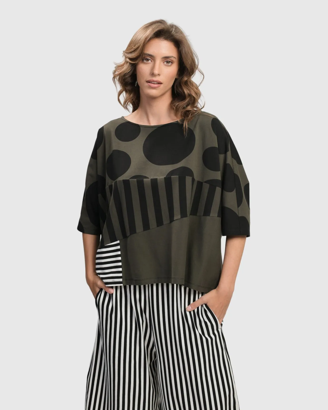 Women Alembika Tops & Tunics<Urban Chihiro Boxy Tee, Khaki