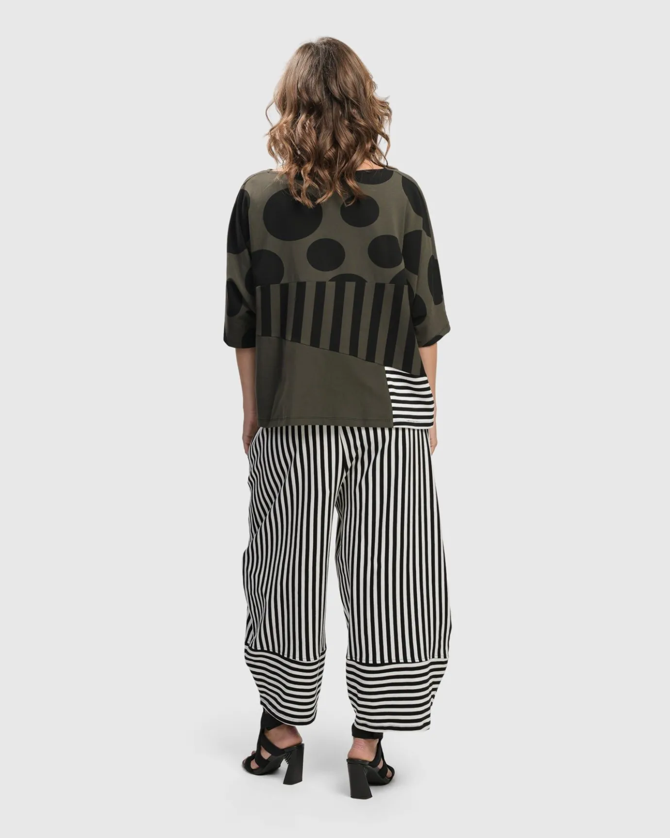 Women Alembika Tops & Tunics<Urban Chihiro Boxy Tee, Khaki