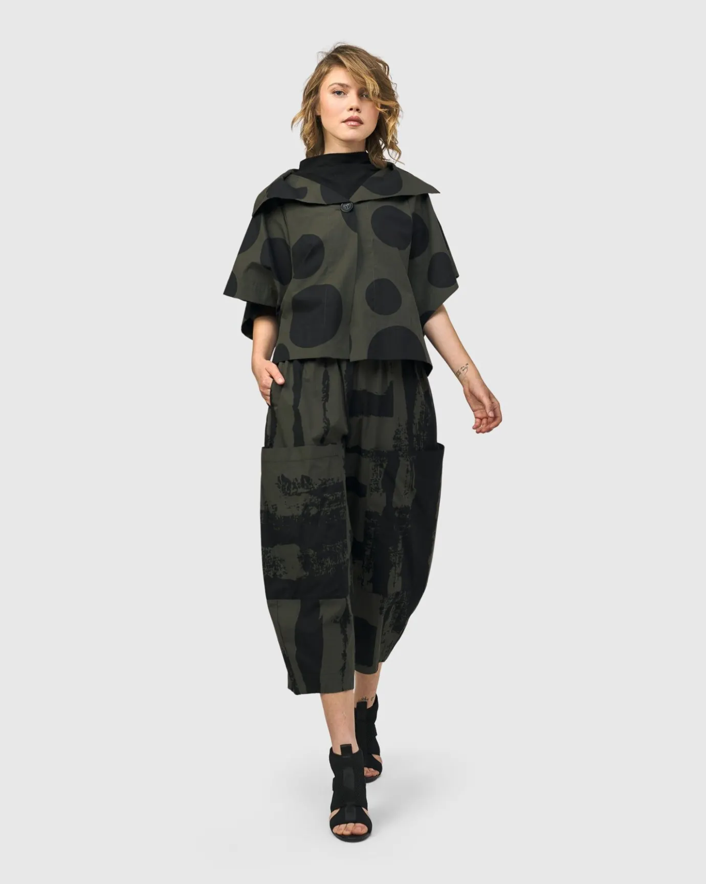 Women Alembika Plus<Urban Dots Kiku Cape Jacket, Khaki