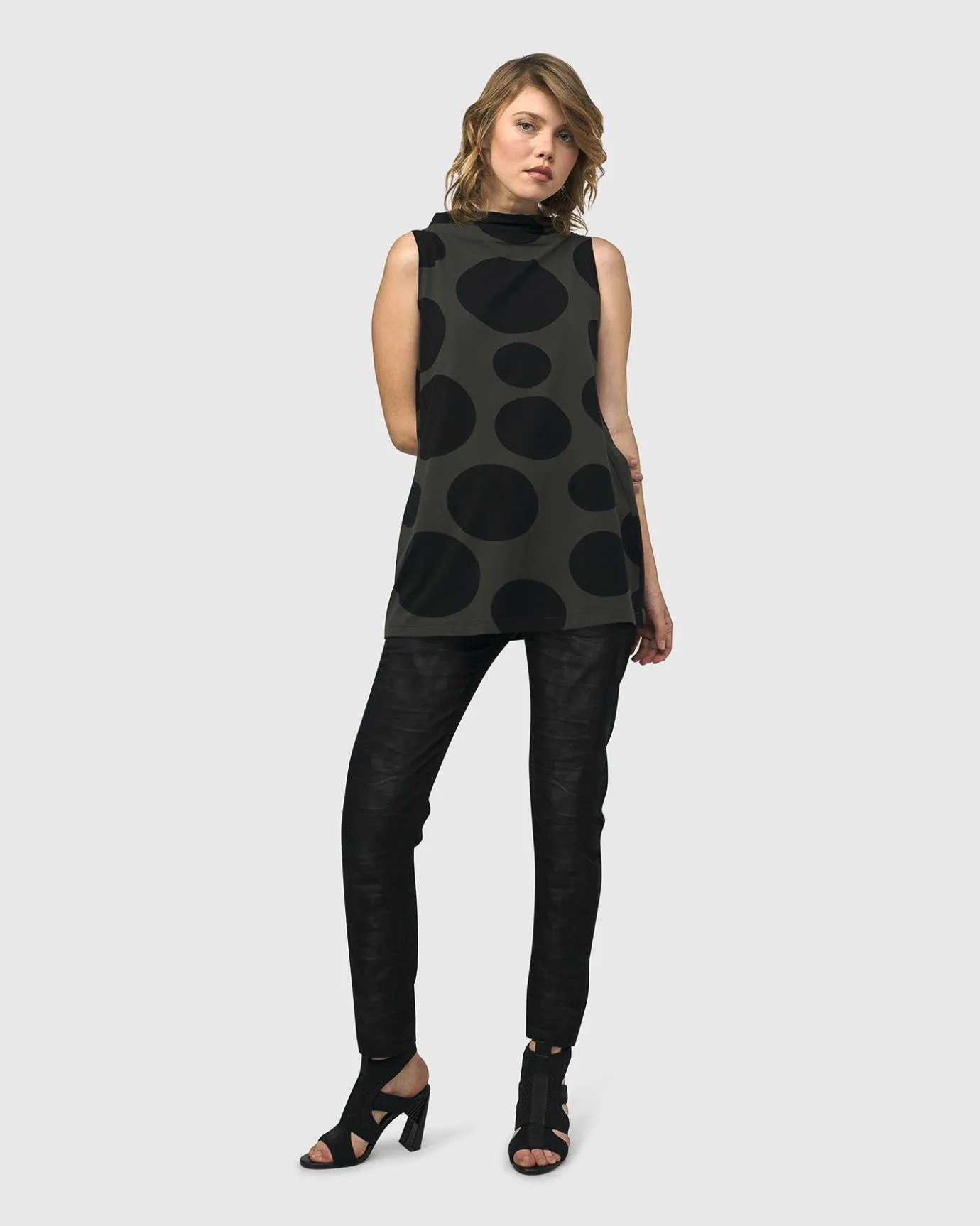 Women Alembika Tops & Tunics<Urban Dots Sleeveless Mockneck Top, Khaki