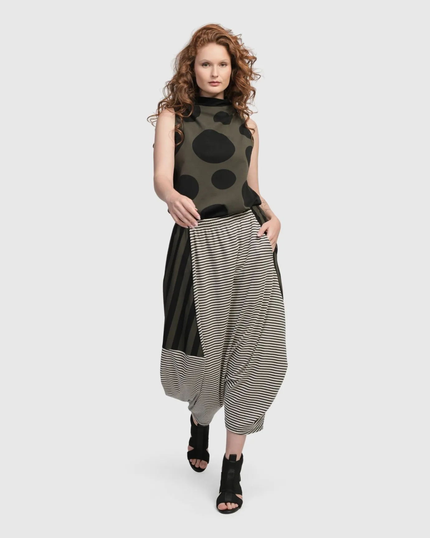 Women Alembika Tops & Tunics<Urban Dots Sleeveless Mockneck Top, Khaki