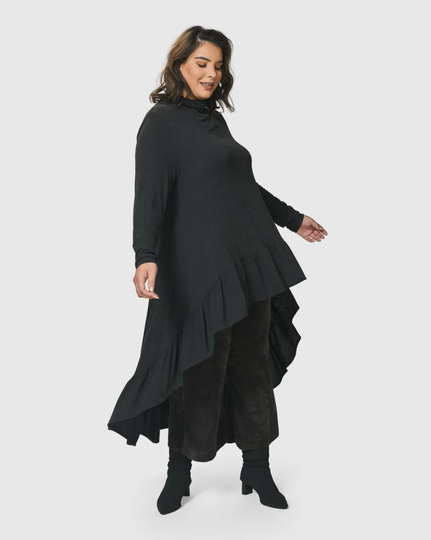 Women Alembika Plus<Urban Hi Lo Katniss Top, Charcoal