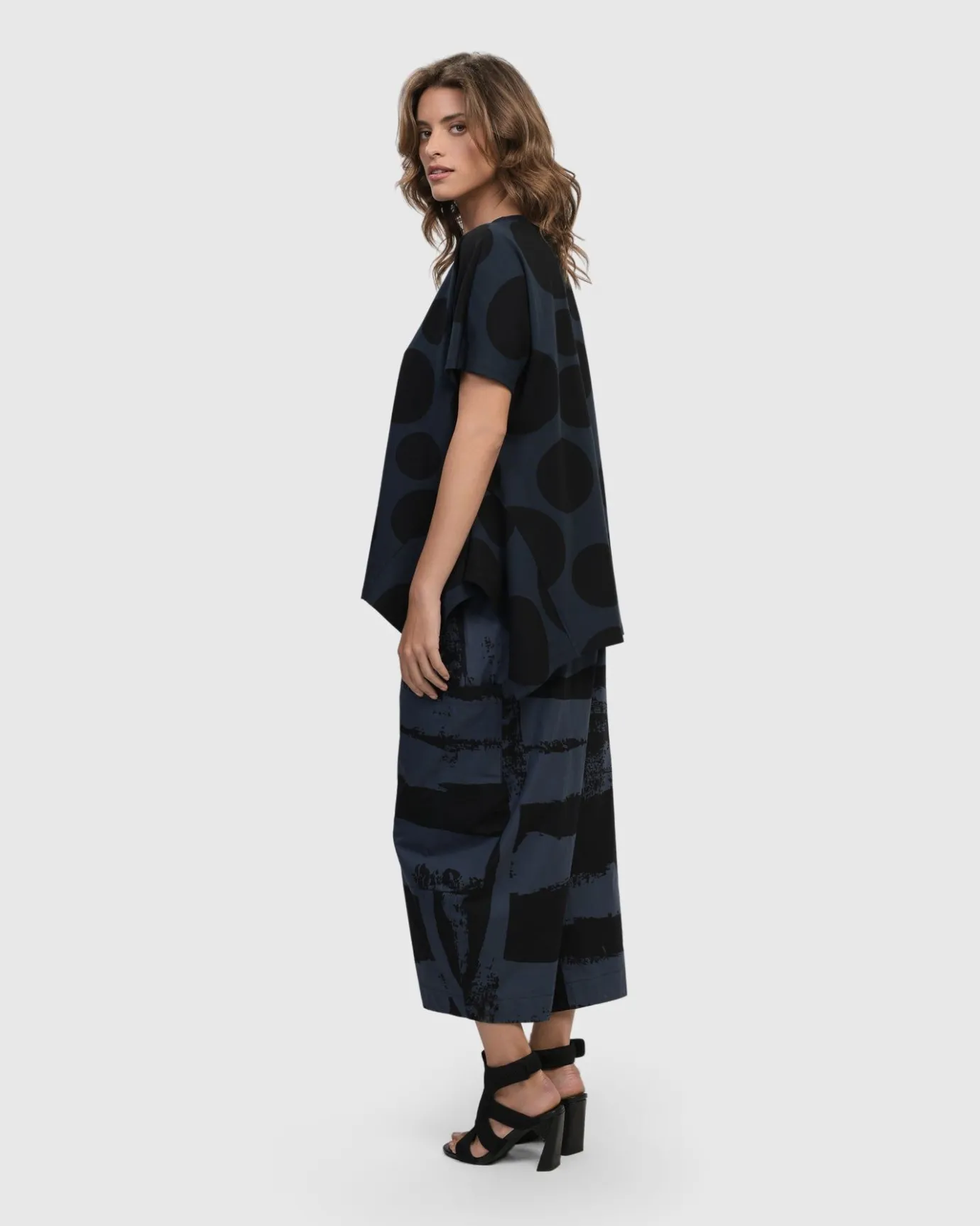 Women Alembika Tops & Tunics<Urban Juliana Relaxed Top, Navy