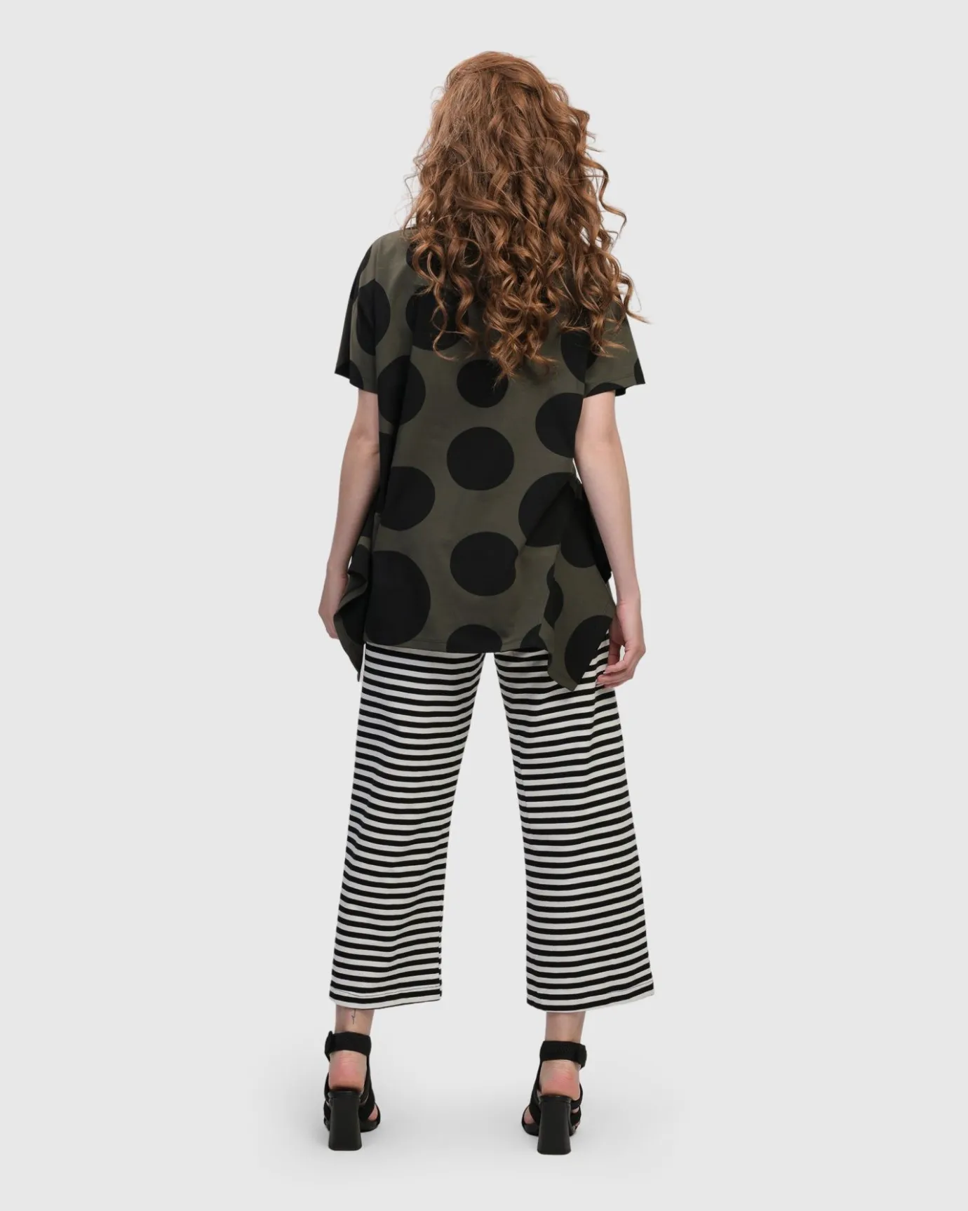 Women Alembika Tops & Tunics<Urban Kiki Relaxed Top, Khaki