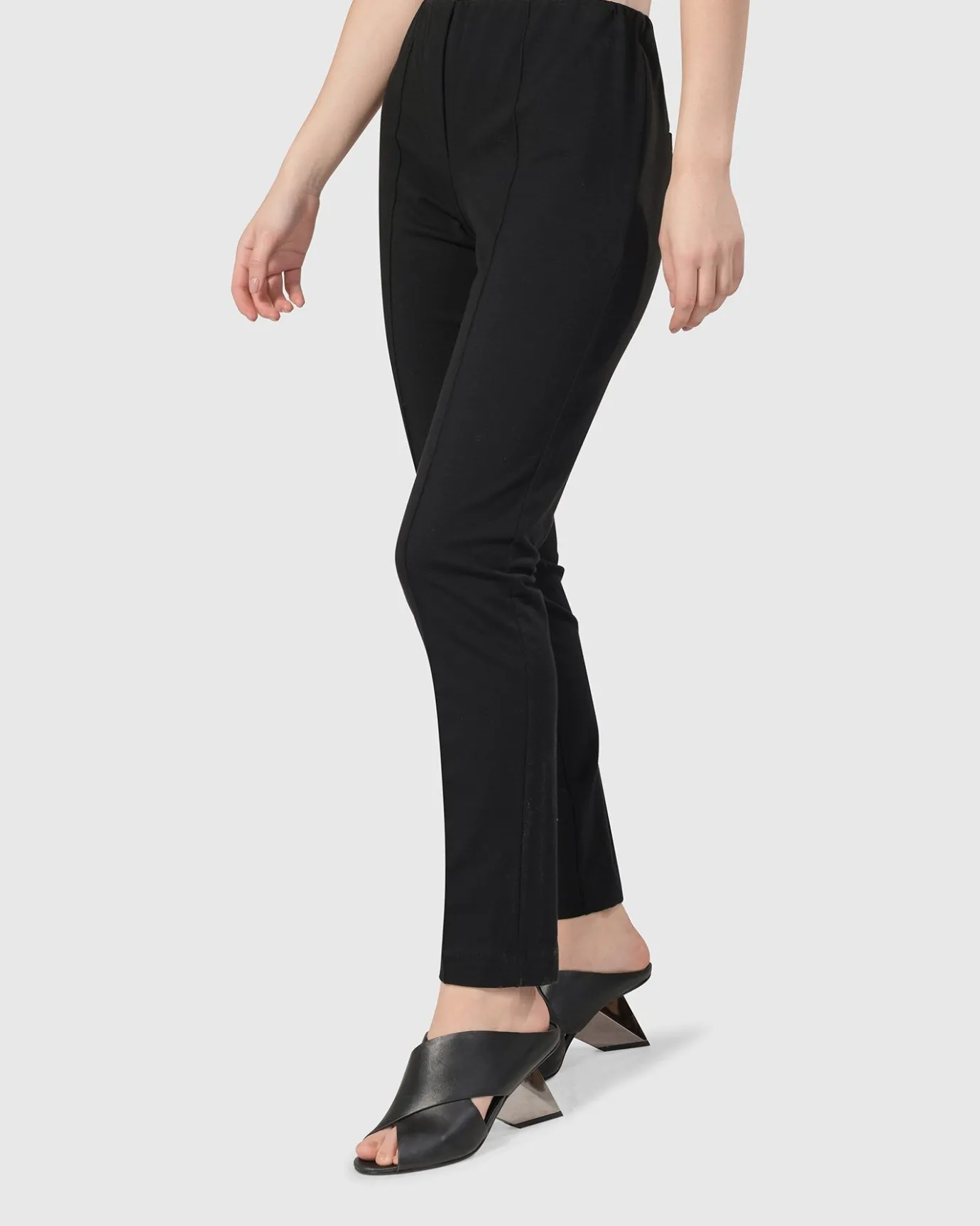 Women Alembika Pants & Skirts<Urban Metropolitan Slim Trousers, Black