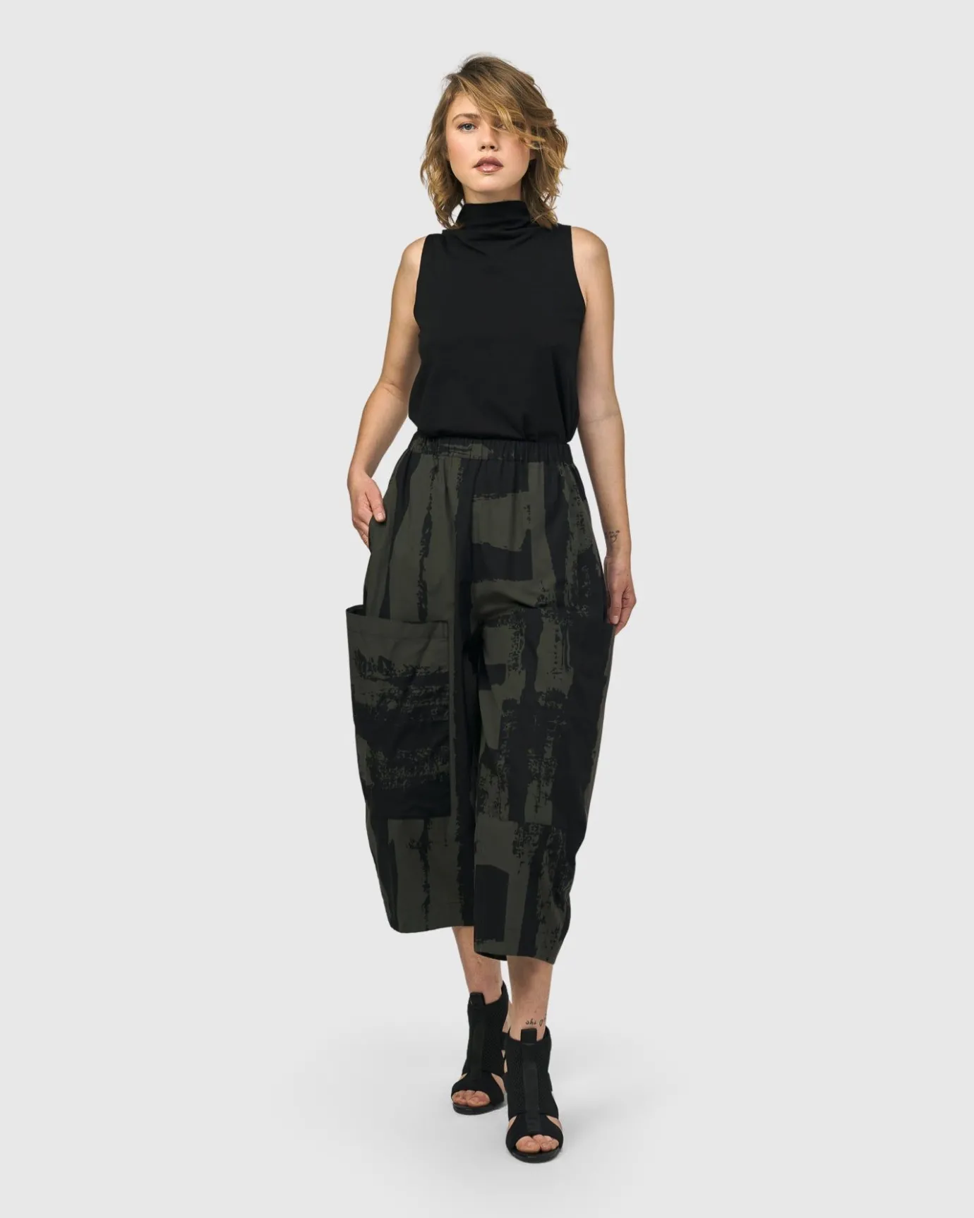 Women Alembika Pants & Skirts<Urban Origami Barrel Pants, Khaki