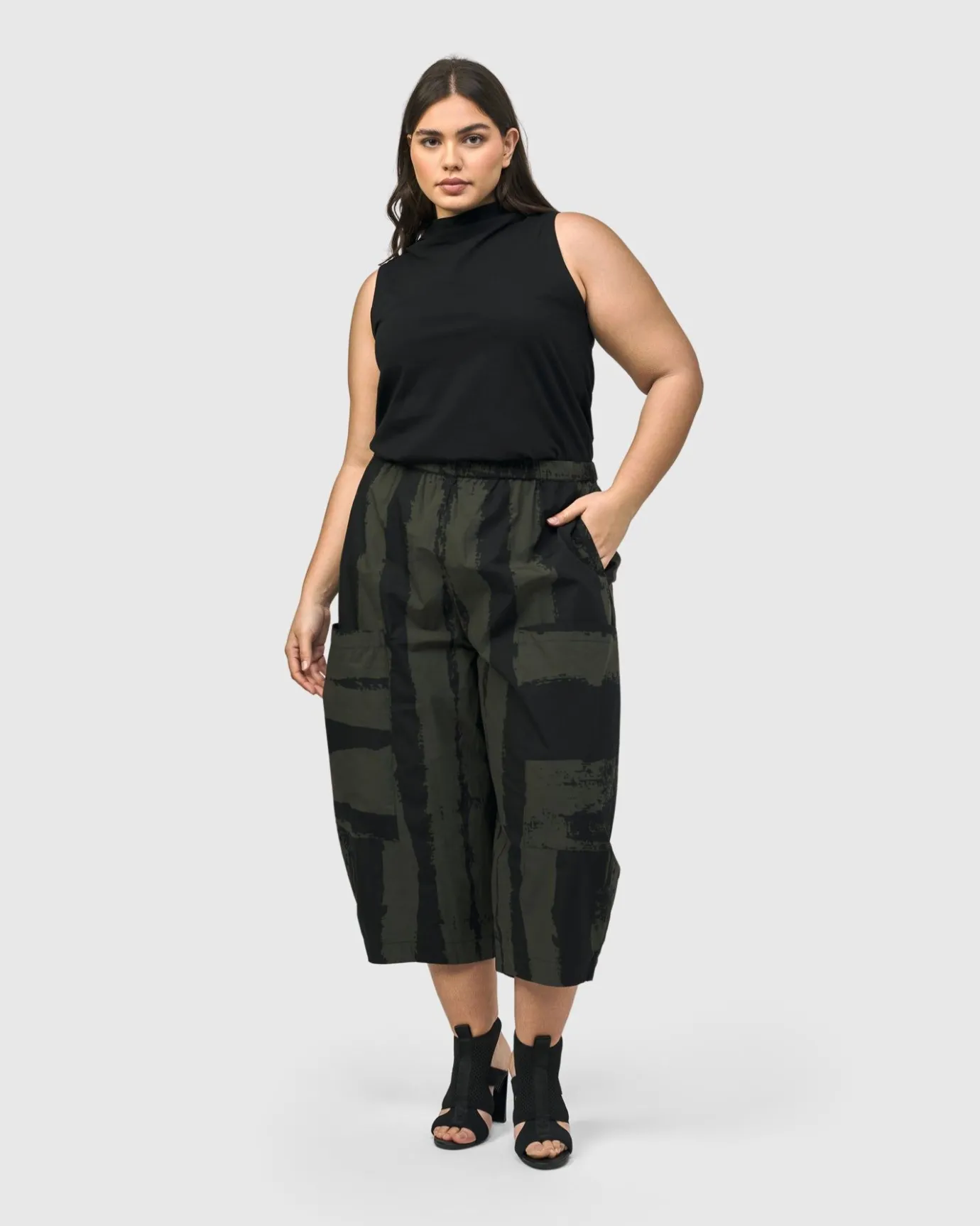 Women Alembika Plus<Urban Origami Barrel Pants, Khaki
