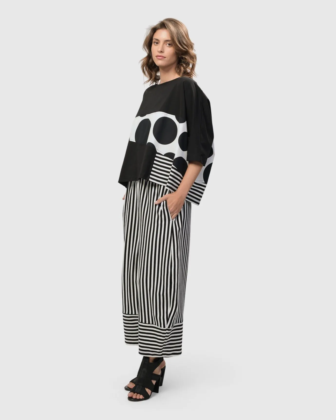 Women Alembika Tops & Tunics<Urban Rockefeller Dots Boxy Tee, Mono