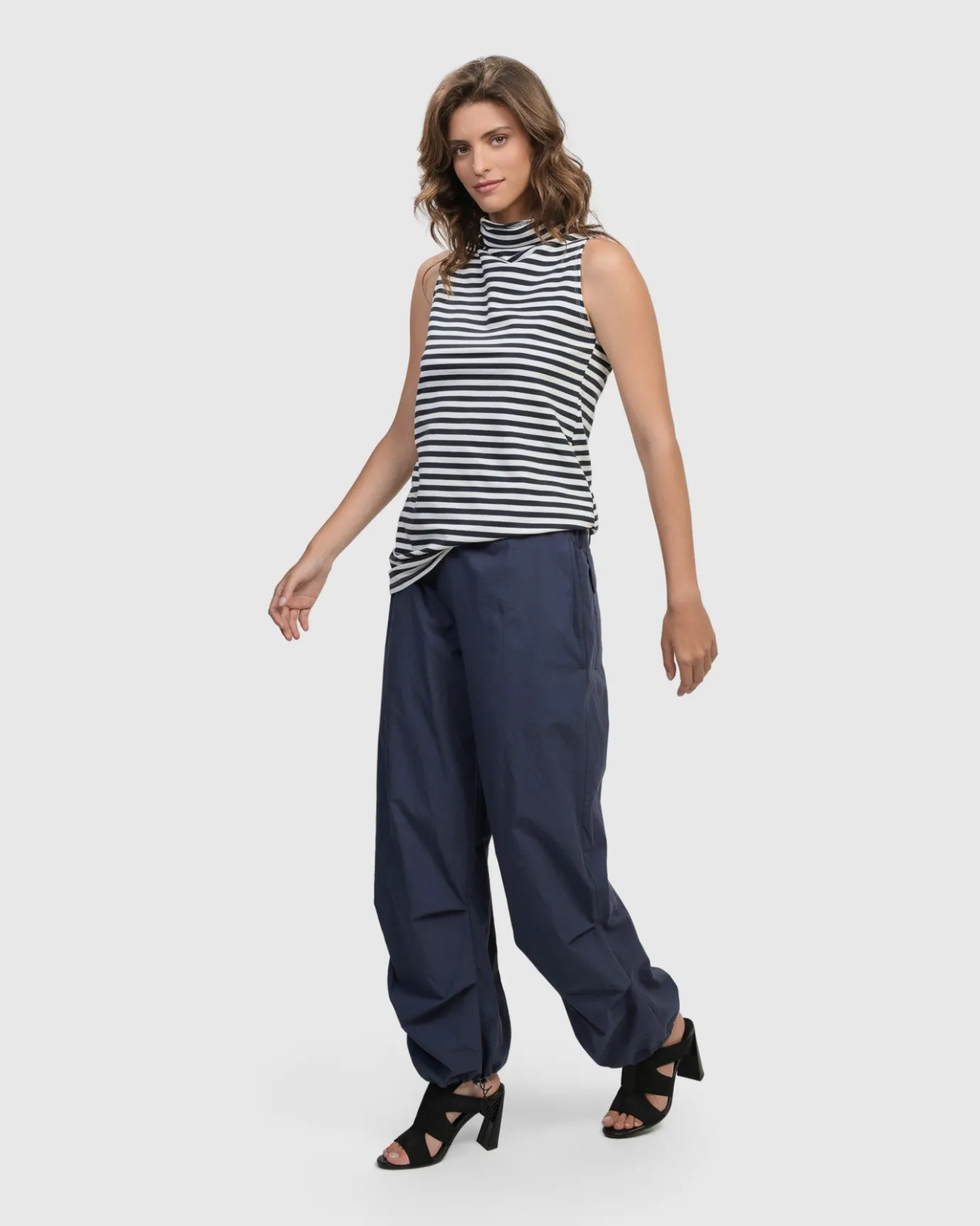 Women Alembika Tops & Tunics<Urban Sleeveless Mockneck Top, Navy