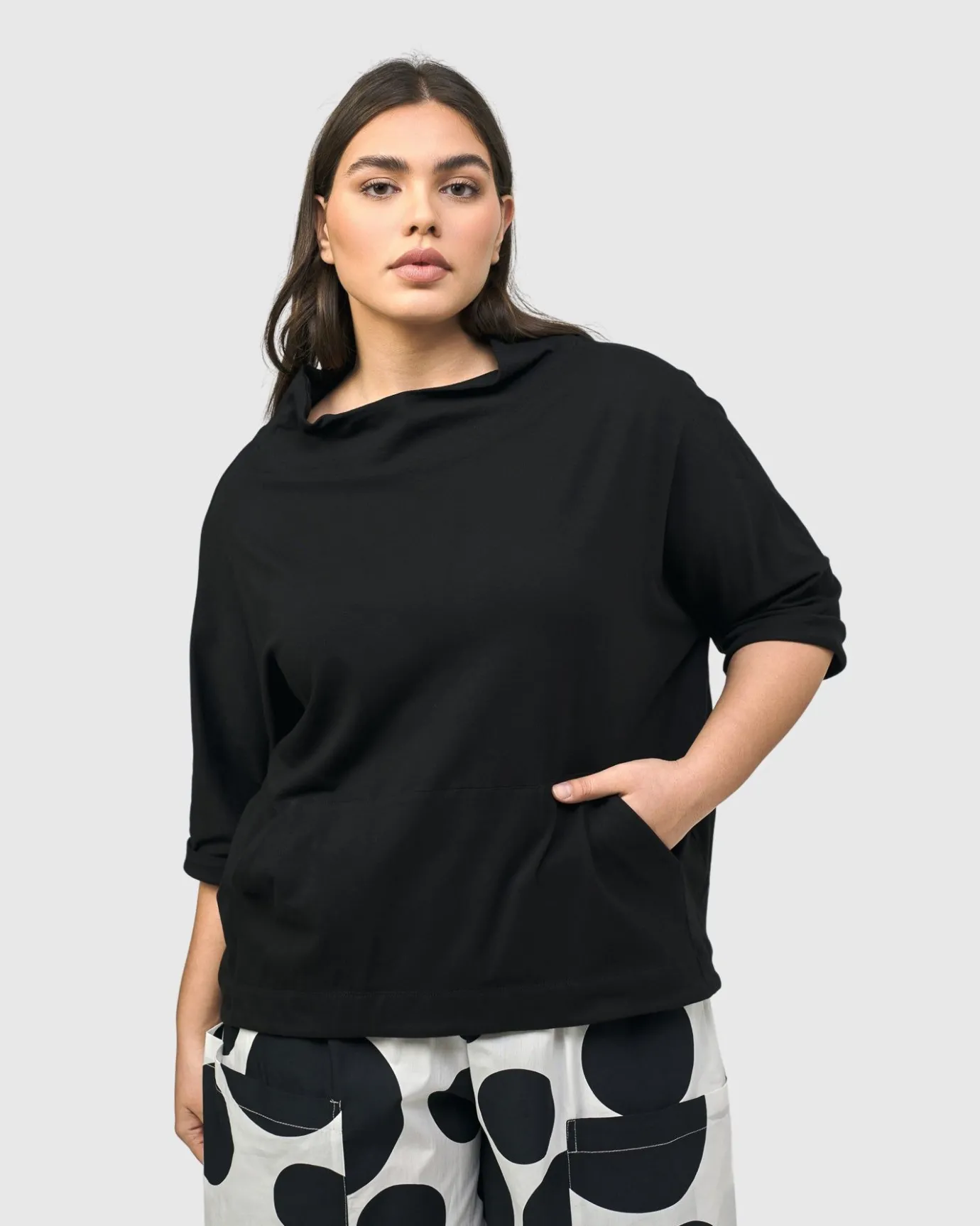Women Alembika Plus<Urban Wanderer Sweatshirt, Black