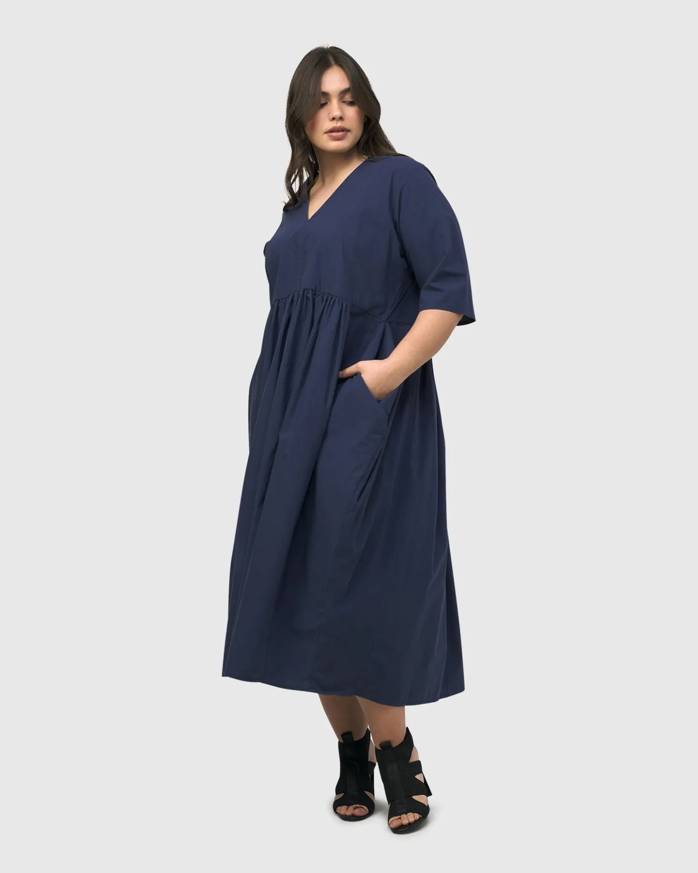 Women Alembika Plus<Urban Wonder Relaxed Gown, Navy