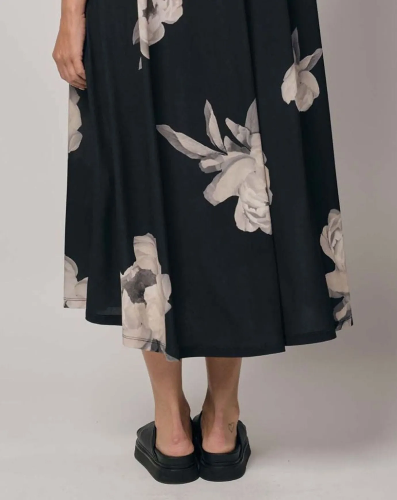 Women Alembika Dresses<Winslow Trapeze Dress, Roses
